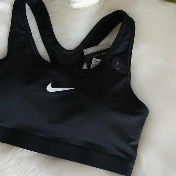Size M🌺 NIKE SPORTS BRA.NWT - Picture 3 of 8